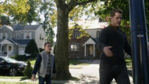Смотреть на Лордфильм 2.0 Сериал Манифест 2018